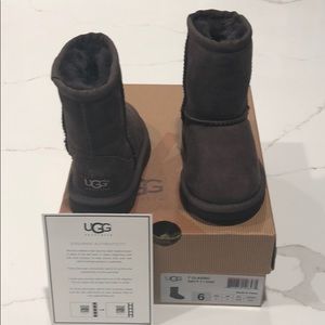 Ugg Classic Toddler Size 6